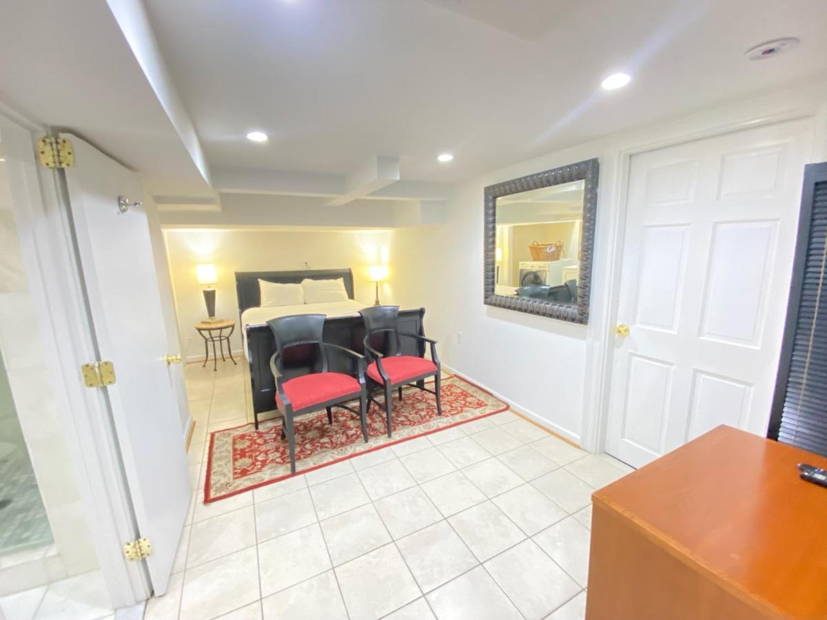 Comfy Basement Home 2 Bdrm1Den 3Queen Beds Waszyngton Zewnętrze zdjęcie
