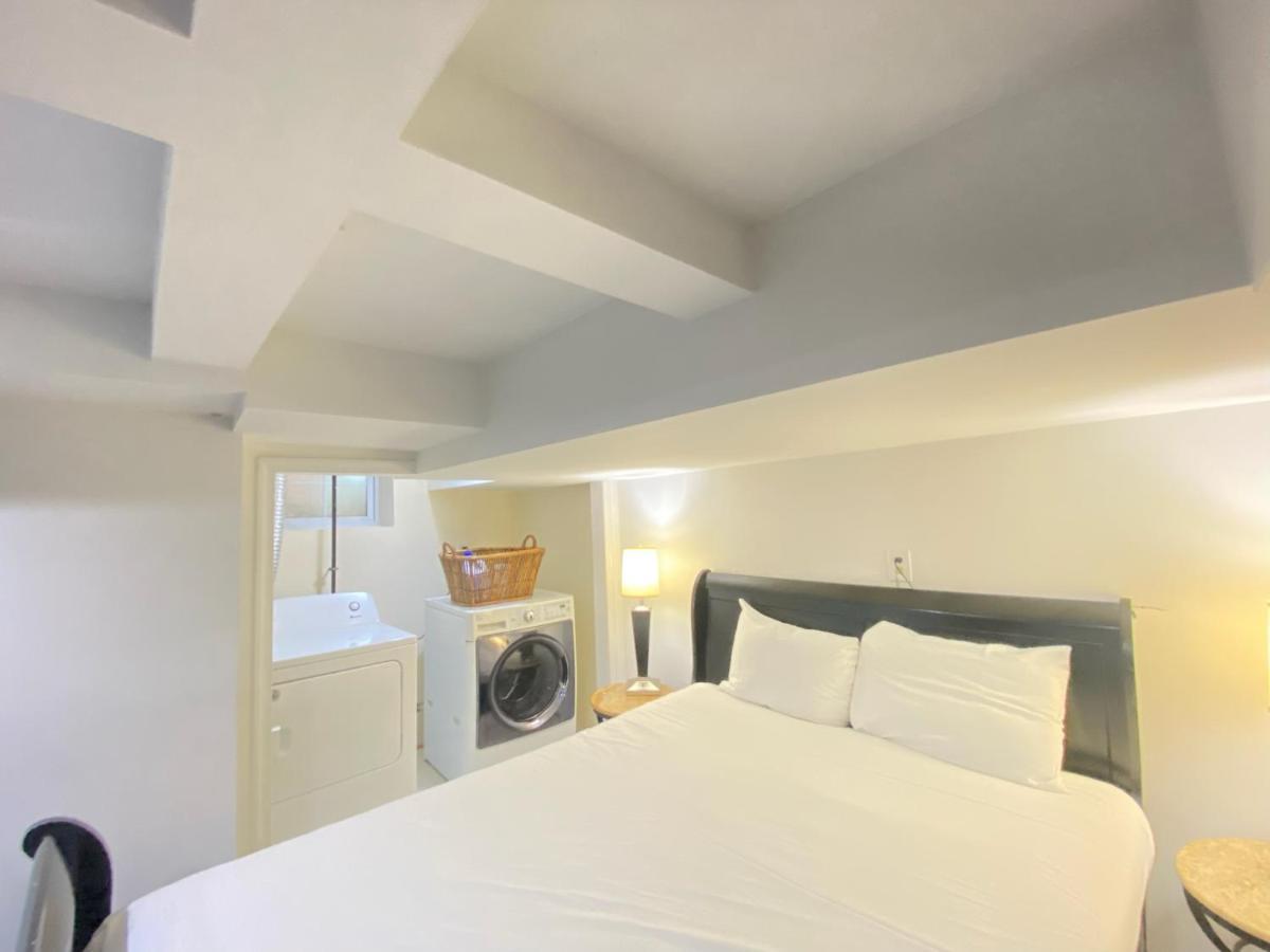 Comfy Basement Home 2 Bdrm1Den 3Queen Beds Waszyngton Zewnętrze zdjęcie